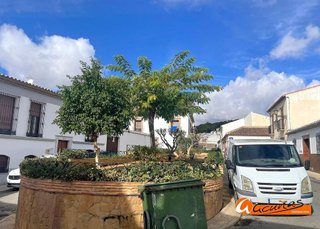 Terreno en venta en Zona de Cueva de Menga en Antequera