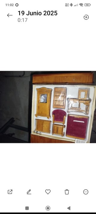 Mobiliario casa de muñecas