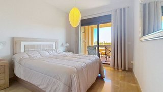 Piso en venta en Puerto de la Duquesa en Manilva