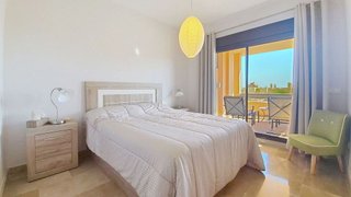 Piso en venta en Puerto de la Duquesa en Manilva