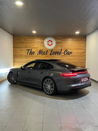 Porsche Panamera 2018
