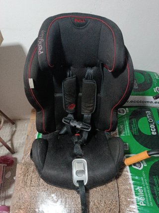 Silla de coche Penguin negra