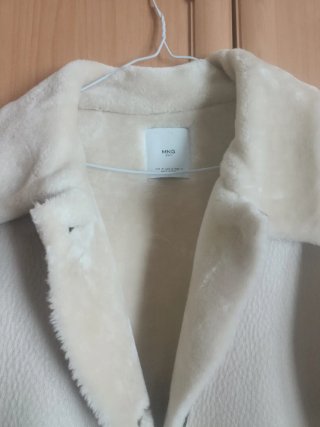 Abrigo Mango Beige a penas estrenado