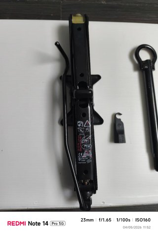 Gato Megane 2 /3 y tornillos