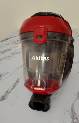 Aspiradora Akita C10T con accesorios