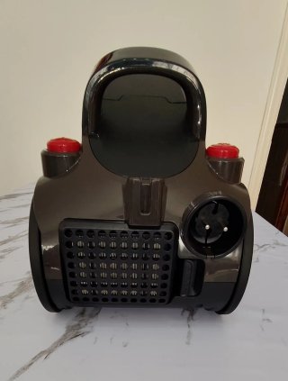 Aspiradora Akita C10T con accesorios