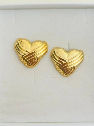 Orecchini donna a forma di cuore dorati
