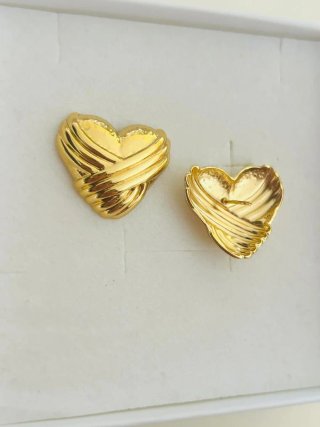 Orecchini donna a forma di cuore dorati