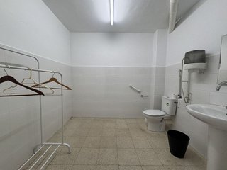 Local comercial en alquiler en El Camp de l'Arpa del Clot en Barcelona