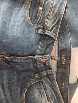 Vaqueros Guess Azules Desgastados