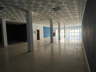 Local comercial en alquiler en Pinos Puente