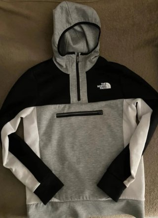 Sudadera The North Face gris y negra Talla XS