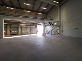 Nave industrial en alquiler en Ensanche de Vallecas - Valdecarros en Madrid