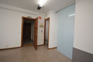 Oficina en alquiler en Os Mallos - San Cristóbal en Coruña (A)