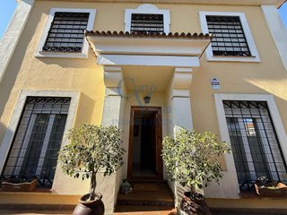 Chalet en venta en Montequinto en Dos Hermanas