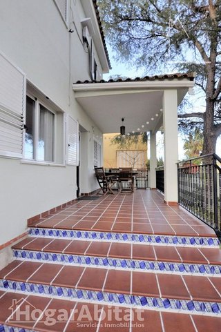 Chalet en venta en Riba-roja de Túria