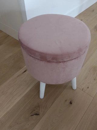 Butaca Banak Rosa Palo y Puff