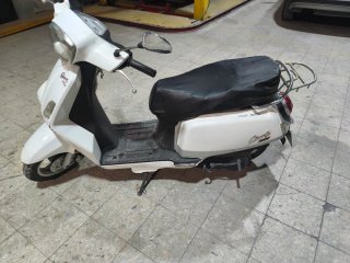 Scooter Ride classic 125 con 4900km