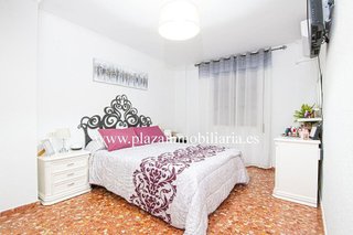 Piso en venta en Lucena
