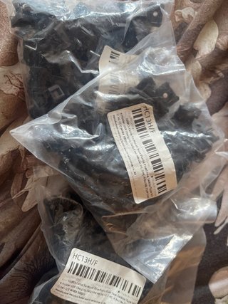 300 Piezas Sujeta Cables HC