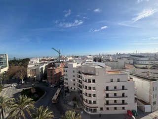 Piso en venta en La Caleta - La Viña en Cádiz
