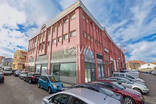 Local comercial en venta en Alisal - Cazoña - San Román en Santander