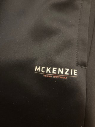 Pantalón chándal McKenzie negro