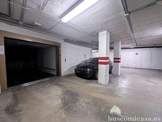 Garaje en venta en Linares