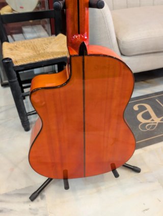Guitarra Admira Alegría Flamenca Amplificada