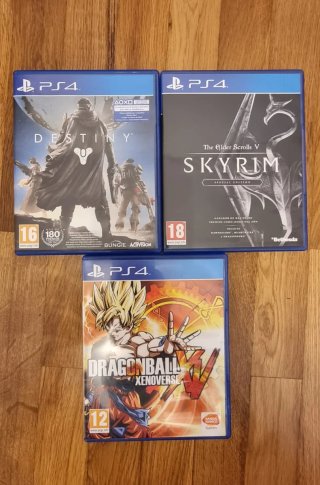 Consola PS4 + 3 Juegos + Cargador Dual