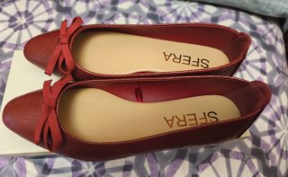 Zapatos planos SFERA rojos