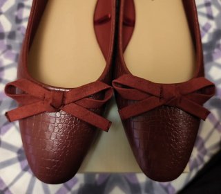 Zapatos planos SFERA rojos