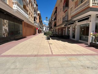 Local comercial en alquiler en San Pedro de Alcántara pueblo en Marbella