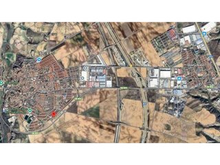 Casa adosada en venta en Las Lomas en Seseña