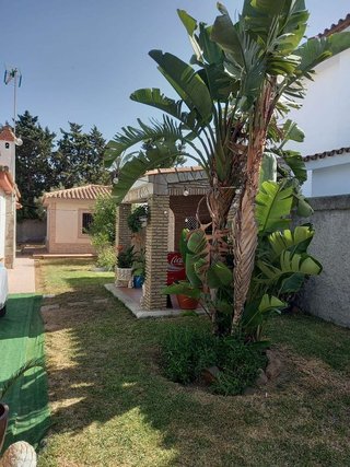 Chalet en venta en La Banda - Campo de Fútbol en Chiclana de la Frontera