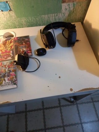 Juegos Nintendo Switch y switch a 400€ el lote