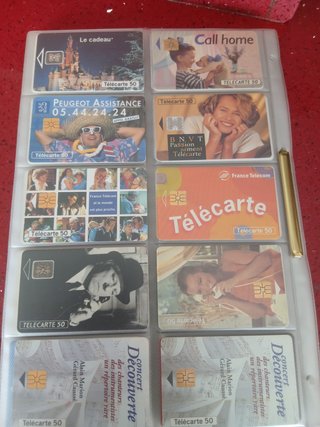 120 Schede Telefoniche Internazionali con fogli
