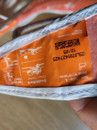 Arnés Petzl Whisper L ultraligero