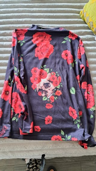 Camiseta Aire Retro Flores Rojas Talla Única