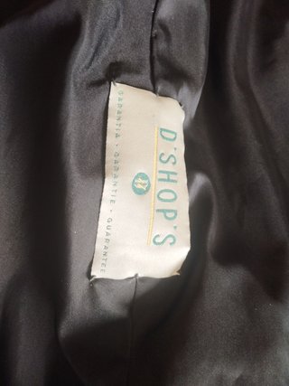 Abrigo de mutón negro