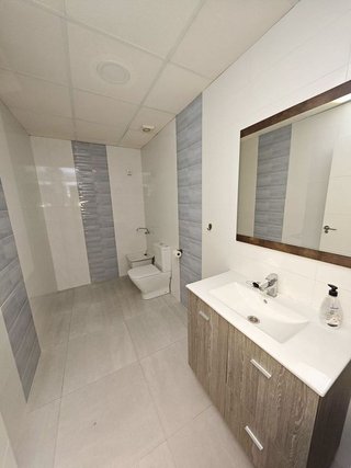 Local comercial en venta en Úbeda
