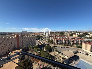 Piso en venta en Juan XXIII en Alicante
