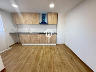 Piso en venta en Juan XXIII en Alicante