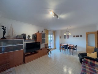 Alquilo apartamento en Canet de Berenguer.