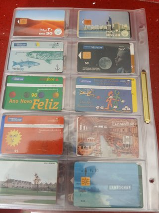 120 Schede Telefoniche Internazionali con fogli
