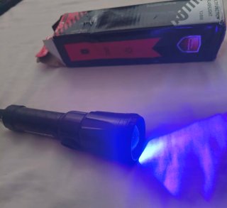 Linterna UV y Luz Morada Multifunción