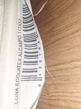 Pack cuna Ikea Sundvik con colchón y sábanas
