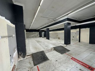 Local comercial en alquiler en Centre en Reus
