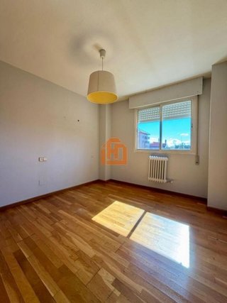 Piso en alquiler en Centro Ciudad en León