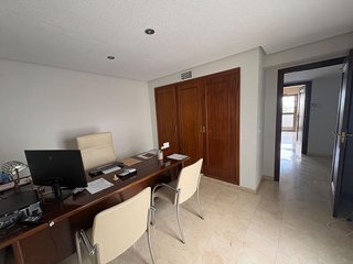 Oficina en alquiler en Zona Centro en Córdoba
